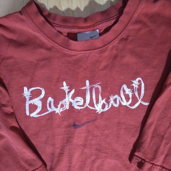 Vintage Nike Basketball Barbed Wire Spell Out Logo T-Shirt - Picture 1 of 9